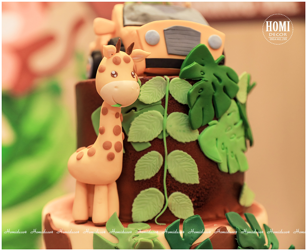 Trang trí sinh nhật cho bé chủ đề rừng xanh - safari