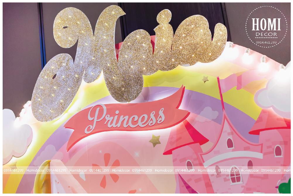 trang trí sinh nhật chủ đề công chúa lâu dài