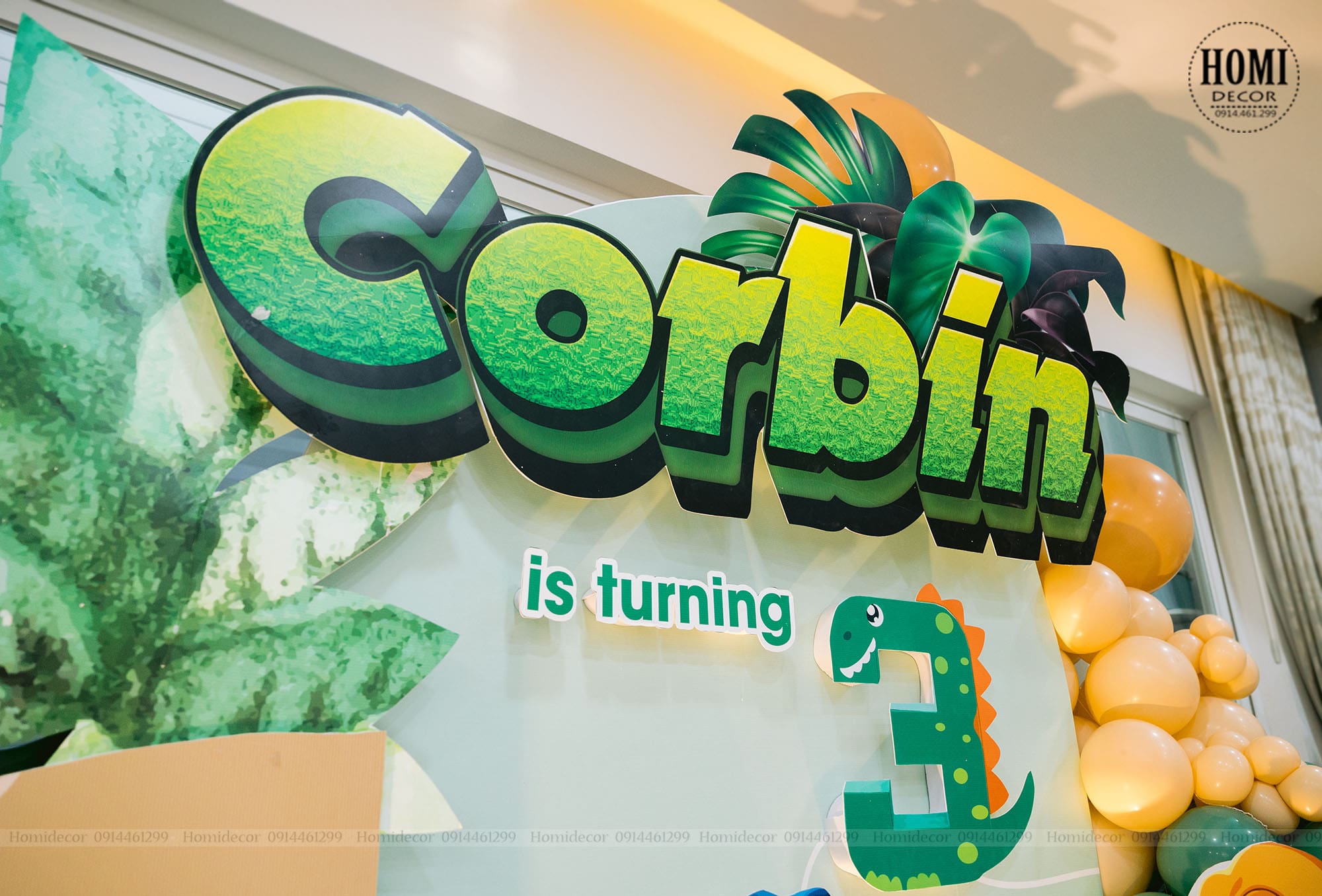 Trang trí sinh nhật Corbin chủ đề khủng long