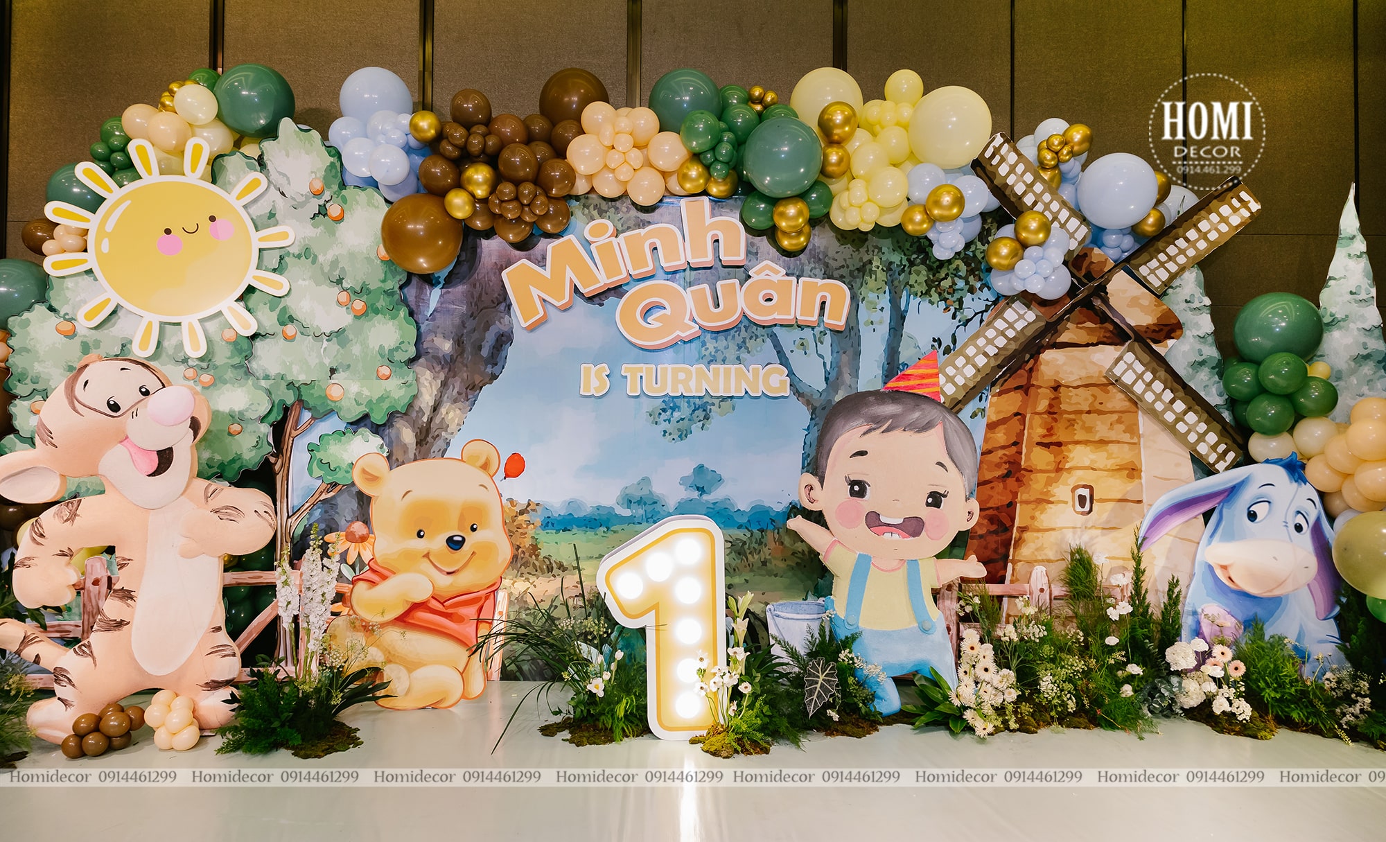 Trang trí sinh nhật bé trai chủ đề Winnie the Pooh tại khách sạn Lotte Legend 
