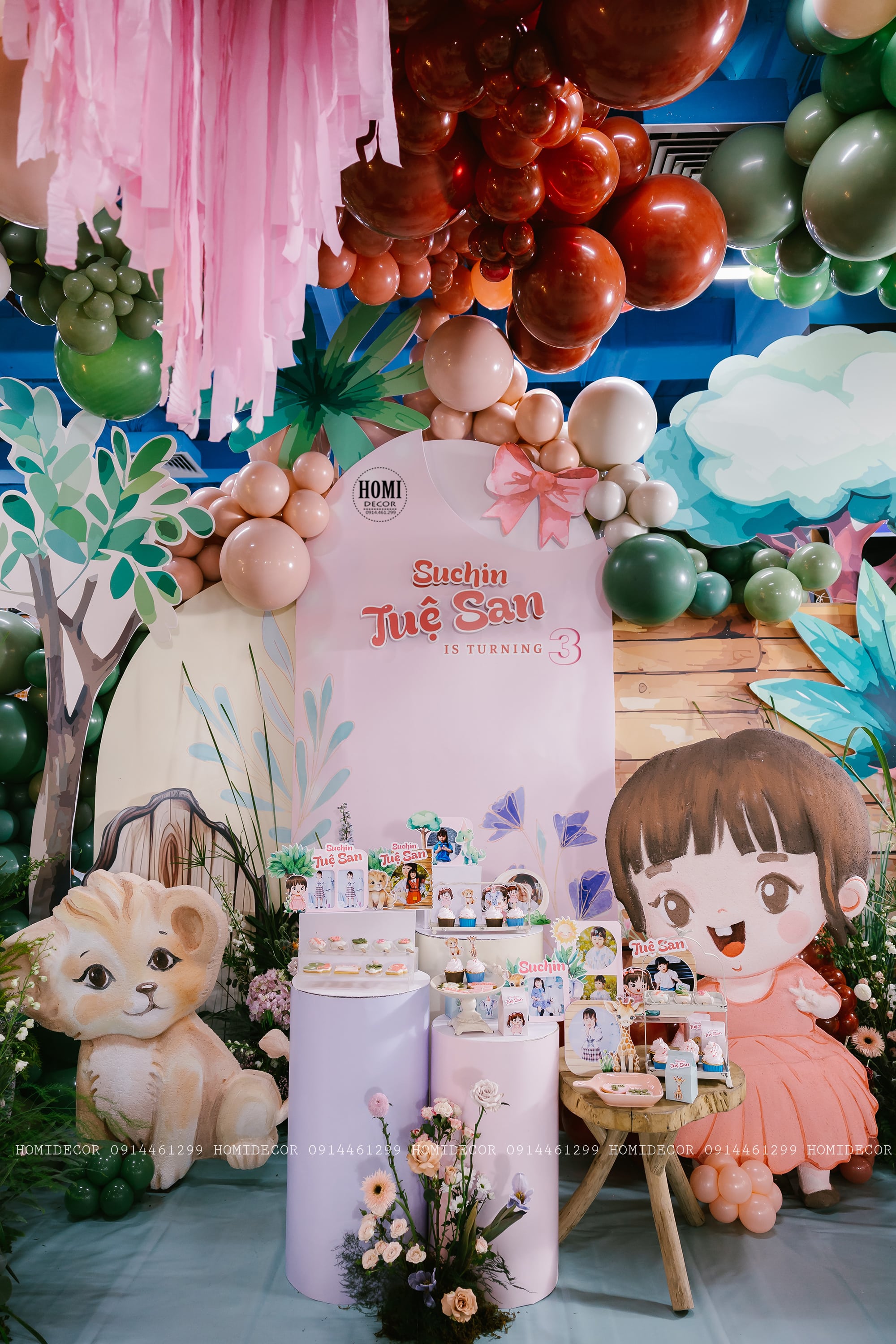 Ba Cường Đô La và mẹ Đàm Thu Trang tổ chức tiệc sinh nhật cho bé Suchin chủ đề khu vườn thơ mộng